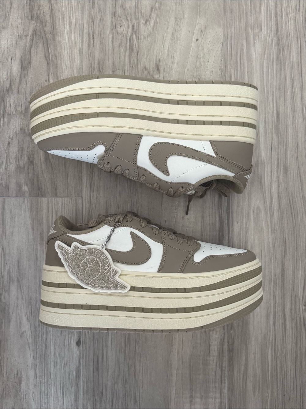 Nike Wmns Air Jordan 1 ‘Triple Stack-Khaki’ HV8288-200 Size 9 NEW